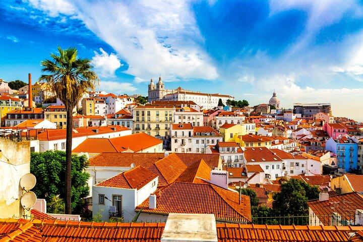 Private Eco Tuk-Tuk Tour: Lisbon Highlights & Viewpoints