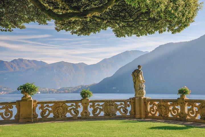 Lake Como: E-Vespa style Guided tour to Bellagio