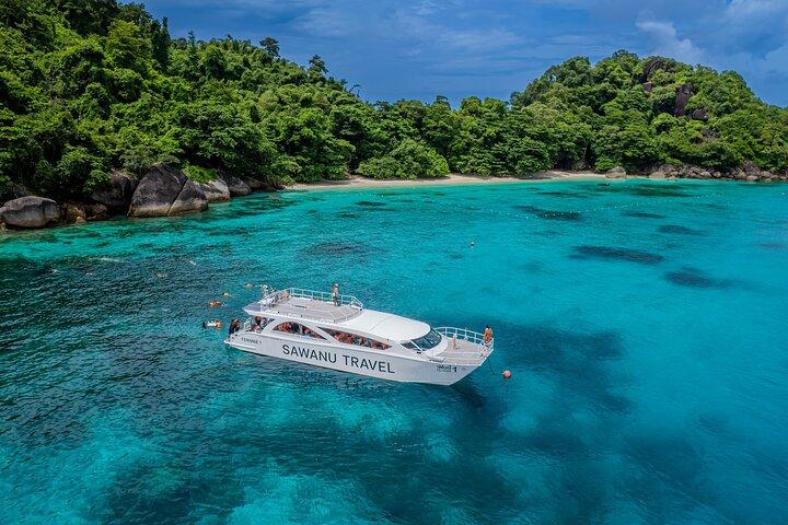 Platinum Snorkeling Escape to Similan Islands by Power Catamaran