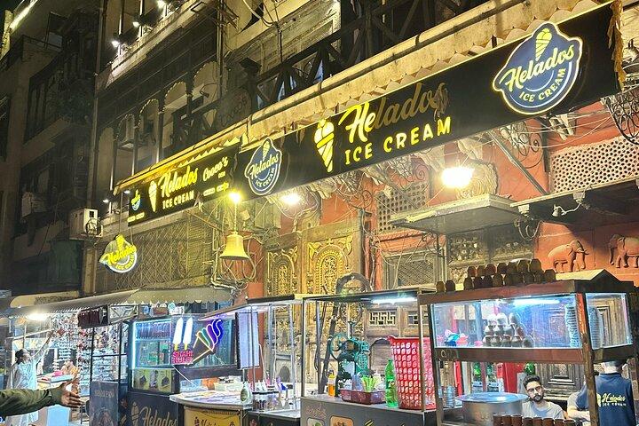 Private Lahore Complete Night Food Tour