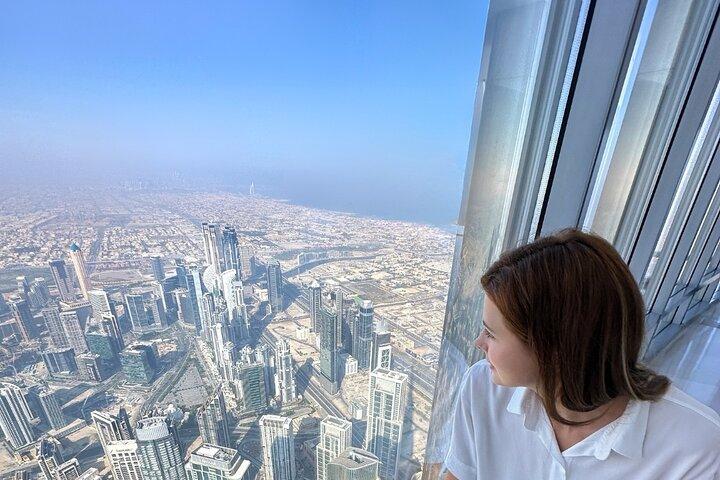 Burj Khalifa, At the Top – Levels 124 & 125