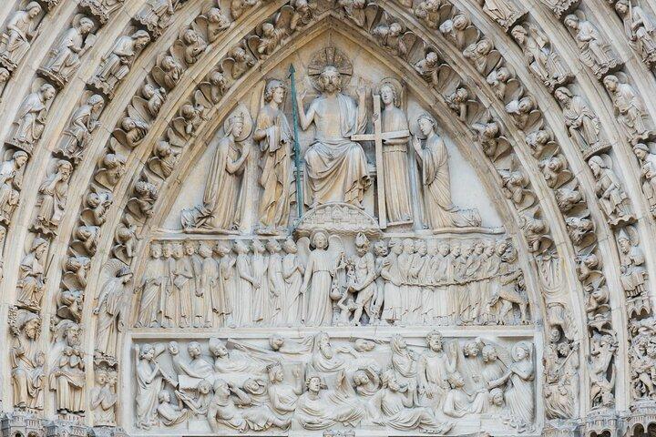 Notre Dame Outside Guided Tour for Kids