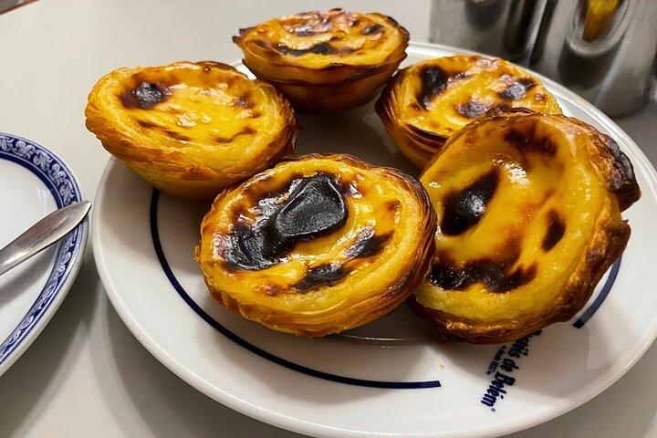 2 Hours Private Tour in Belém by Tuk Tuk-Belém Pastries Included