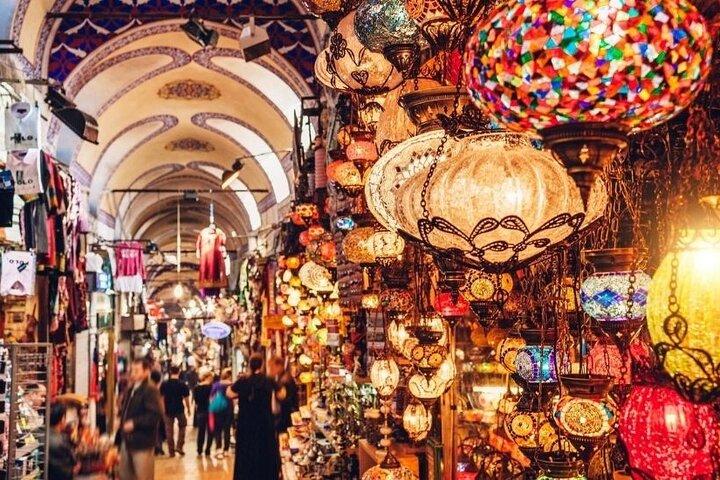 Private Guided Tour Hagia Sophia, Cistern, Topkapi and Bazaar