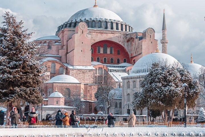 Istanbul Old City Highlights Tour with Licensed Guide