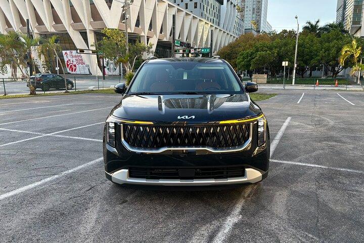 Luxury Transportation Service in Miami
