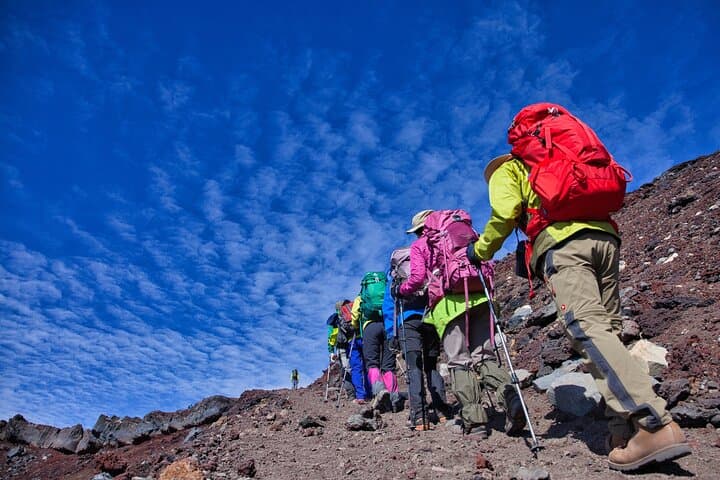 Mt.Fuji Climbing Tour with English Guide 2-days