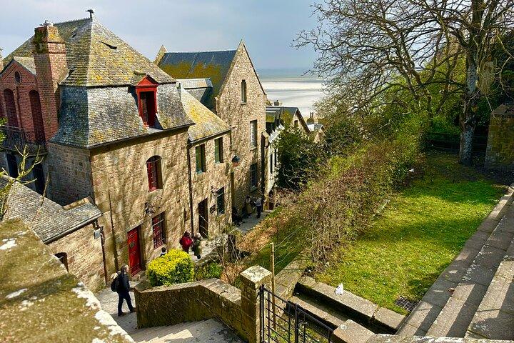Private Day Trip from Paris to Mont Saint-Michel and Étretat