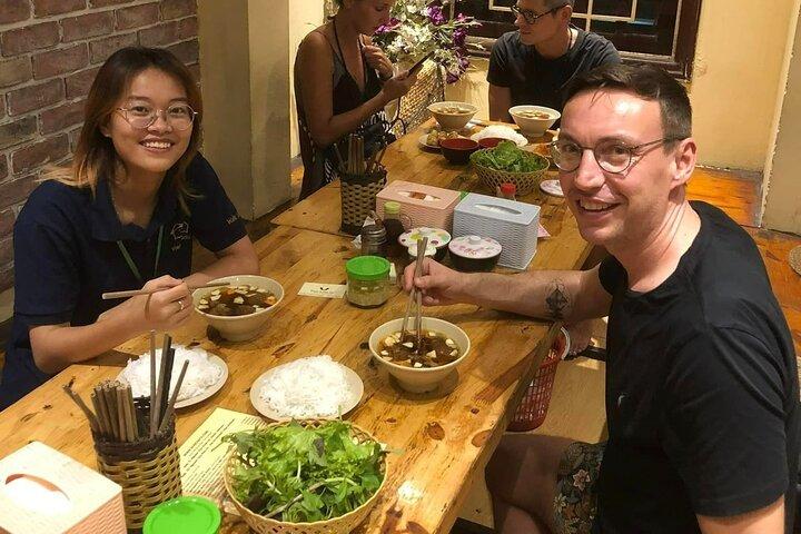 Ha Noi City Walking Tour With Small Group Tour