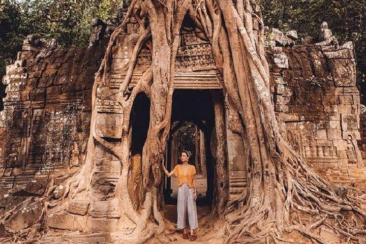 Siem Reap 2-Day Private Angkor Wat Tour with Sunrise