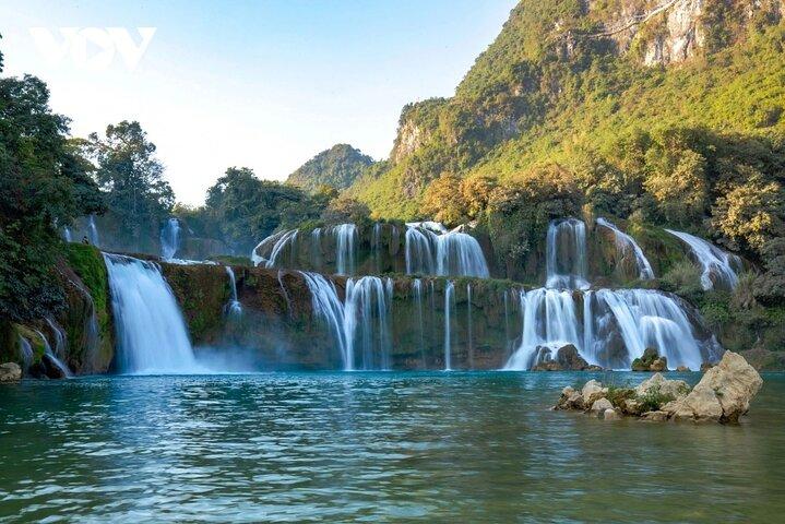 3D2N Cao Bang Ba Be Lake Experience