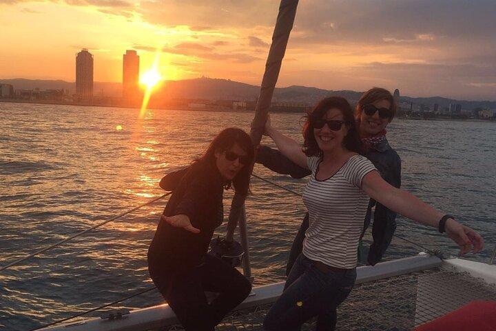 Barcelona: Sunset from the Sea with Music and Drinks