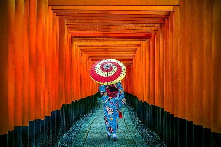 Kyoto Fushimi Inari Taisha Walking Tour with Audioguide