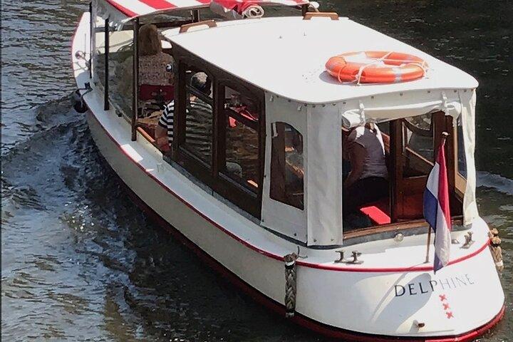 Historic private boat tour Amsterdam
