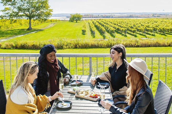 Wine Tour Wolfville Wine Tours in Nova Scotia- 6 Hours