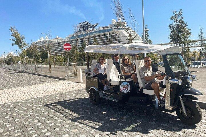 2 Hour Tuk Tuk Tour of the Old Town it will make you fall in love