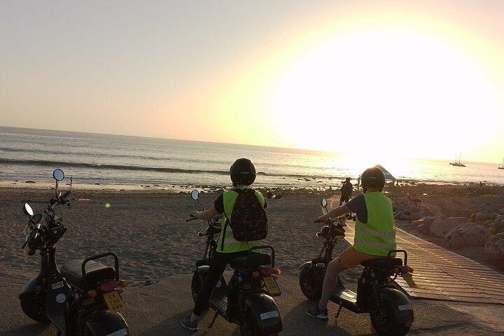 Maspalomas - Meloneras : e-Scooter 2 seat Sunset Guided Tour