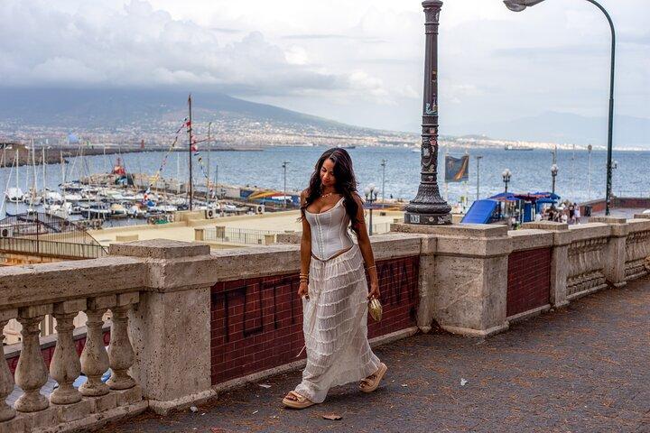 Private Photo Shoot in Naples with a Local Photographer