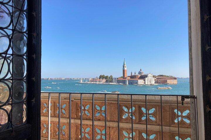 Small Group St. Mark and Doge Palace with Venice Highlights