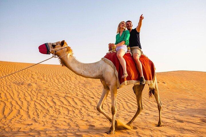 Desert Quad Biking Tour and Desert Safari with Dinner in Dubai