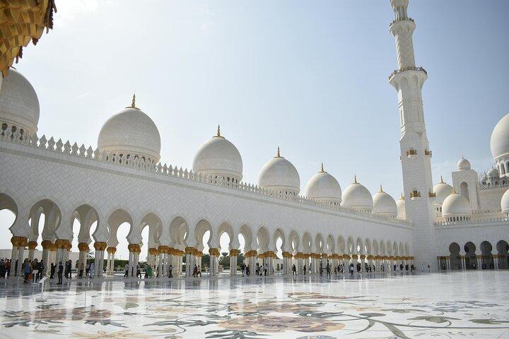Abu Dhabi Full Day Private Sightseeing Tour