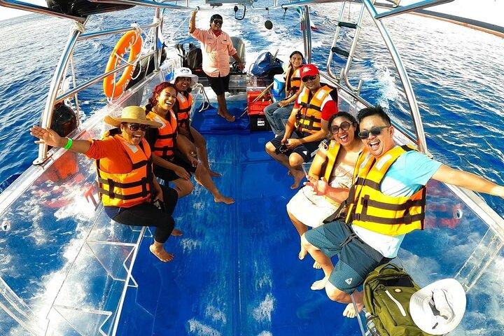 Crystal Boat Trip and Snorkeling Tour from Cozumel