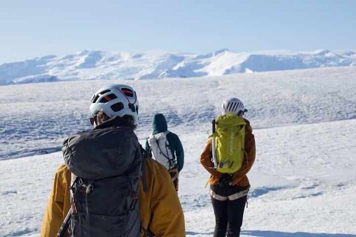 Glacier Combo Kayking at Glacier Lagoon and Glacier Hike