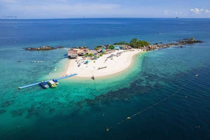 From Phuket: Phi Phi & Khai Islands Snorkel Tour with Lunch