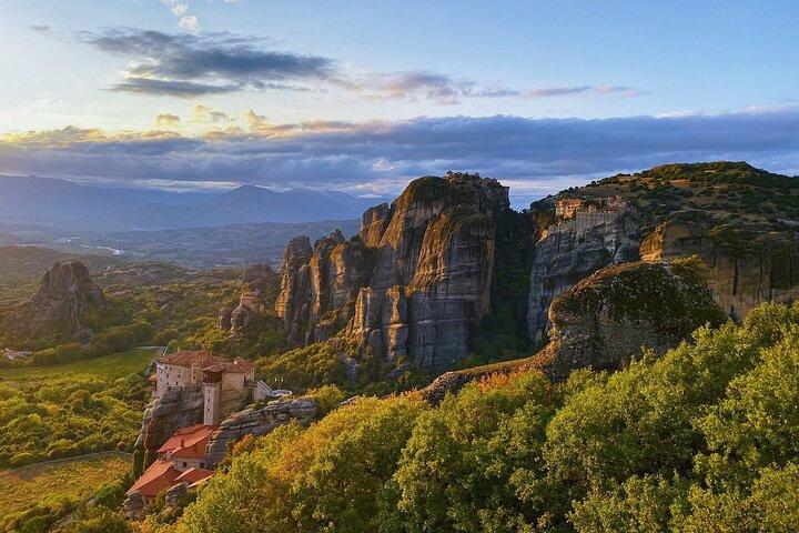 Meteora Monasteries and Thermopylae Private Day Tour