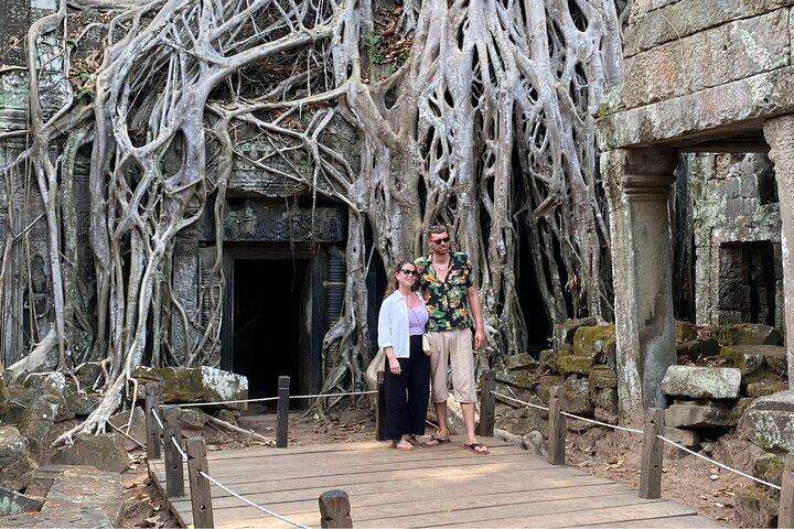 Angkor Wat Sunrise Tour & Archaeological Park Exploration