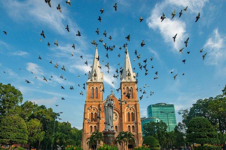 10 Day Tour in Vietnam from Ho Chi Minh to Hanoi