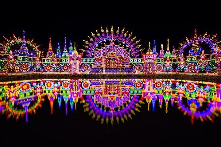 Carnival Entertainment and Dinner Experience in Phuket