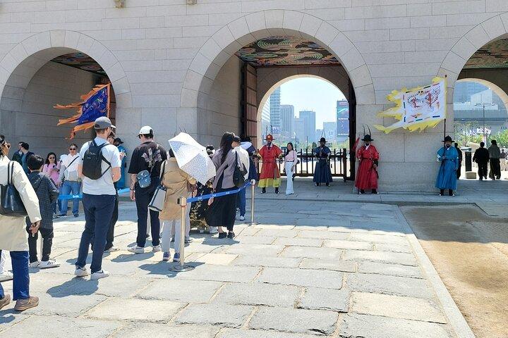 Half or Day Private Tour For Cruise Incheon and Seoul City Tour