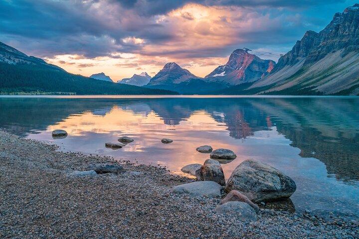 Moraine Lake, Lake Louise, and Lake Minnewanka Banff sunset Tour