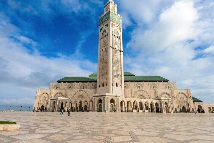 Essential 25 km along the South Coast and Hassan Mosque