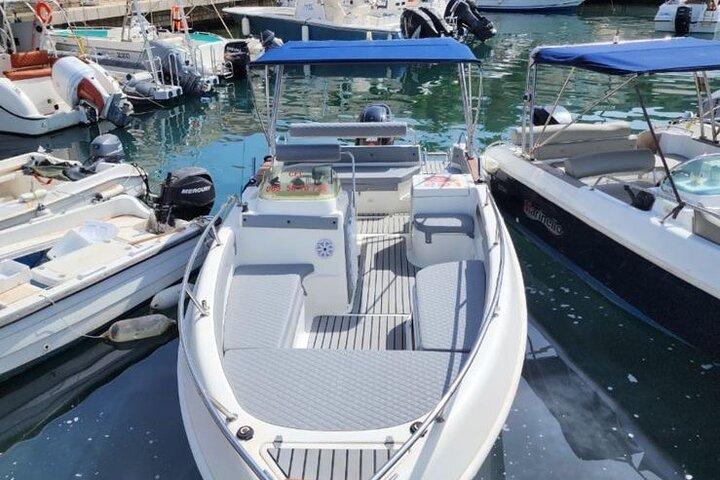 Private Sunset Boat tour to Kroreza & Kakome with snorkelling.