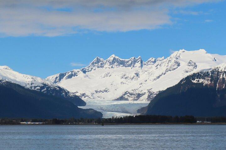 Juneau Small Group Sea Kayaking with Mendenhall Glacier Views