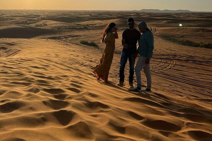 Dubai Desert Safari with BBQ Dinner and Belly Dance