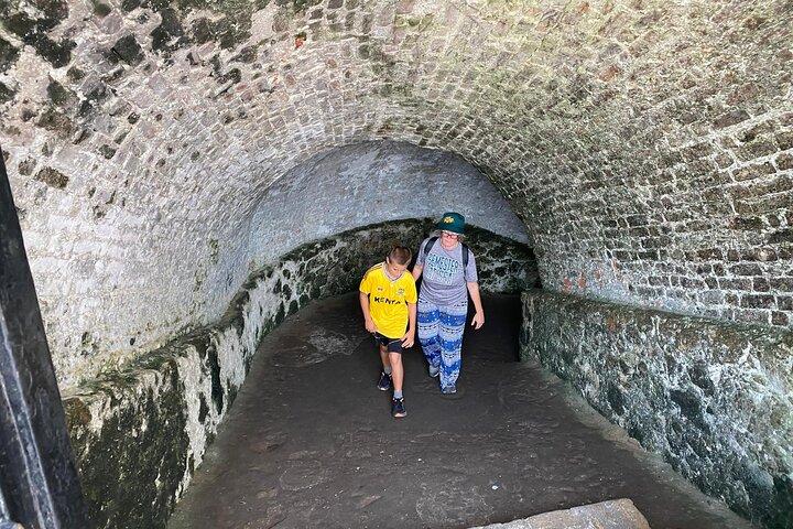 Immersive Ghana Slave History Day Tour in Cape Coast & Elmina