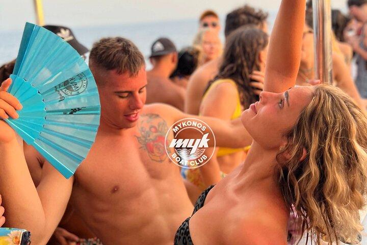 Boat Party with Swimming Stop Experience in Mykonos