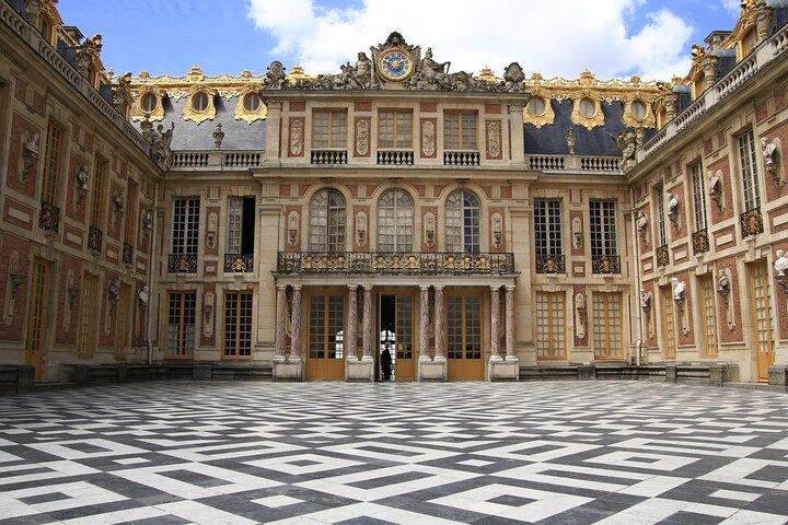 Versailles - Trianon Estate & Marie-Antoinette’s Hamlet