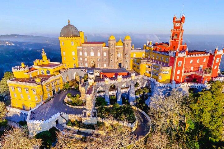 Sintra, Pena Palace,Cabo and Cascais Small Group Tour from Lisbon