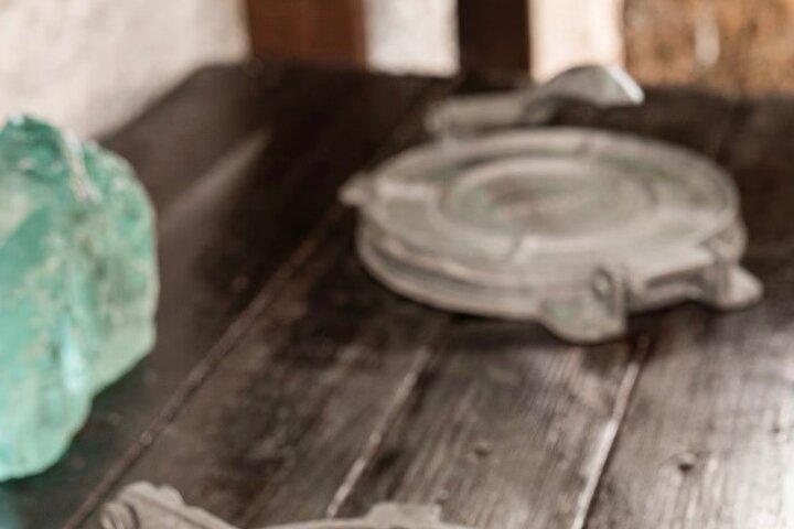 Elaboration of tortillas by hand following the Mexican tradition
