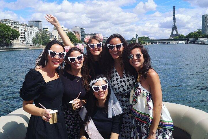 Paris on the Seine side: Magical private cruise