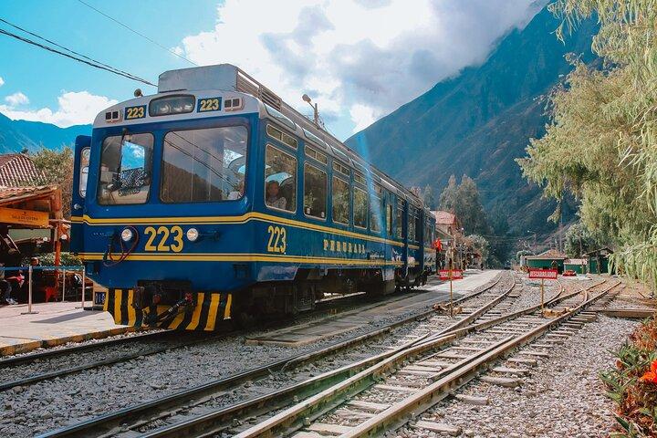 2-Day Tour: Sacred Valley and Machu Picchu by Train from Cusco