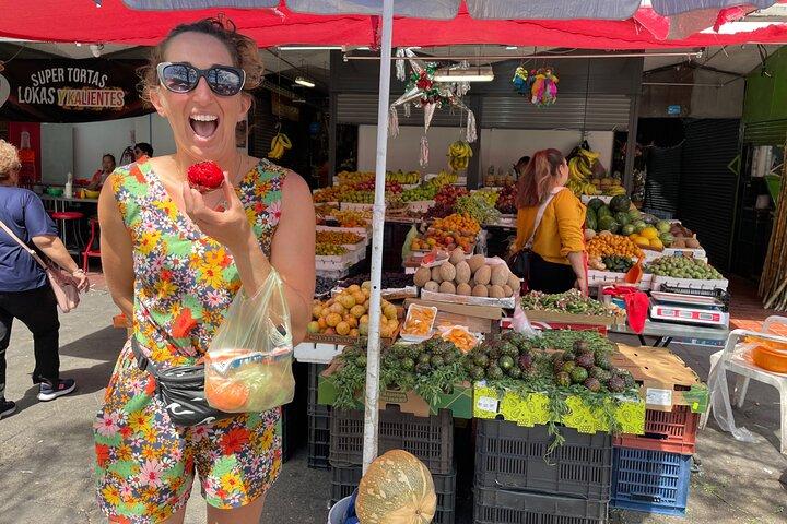 Guadalajara Market Food Tour & Historic Landmarks Walk