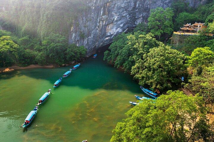 Zipline Dark Cave and Phong Nha Cave Explorer’s Day Tour