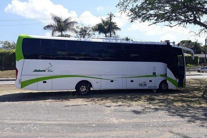 PRIVATE transfer/connection: Departure to Medellin/Garden or Vice versa