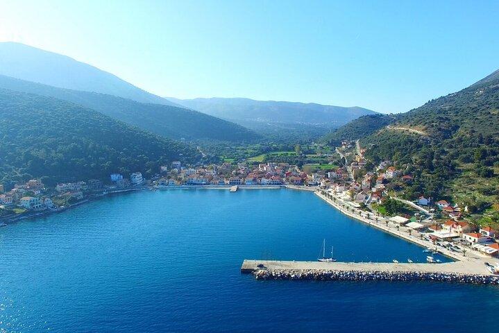 Kefalonia: Lixouri, Myrtos,Melissani & Wine Tasting Full-Day Tour