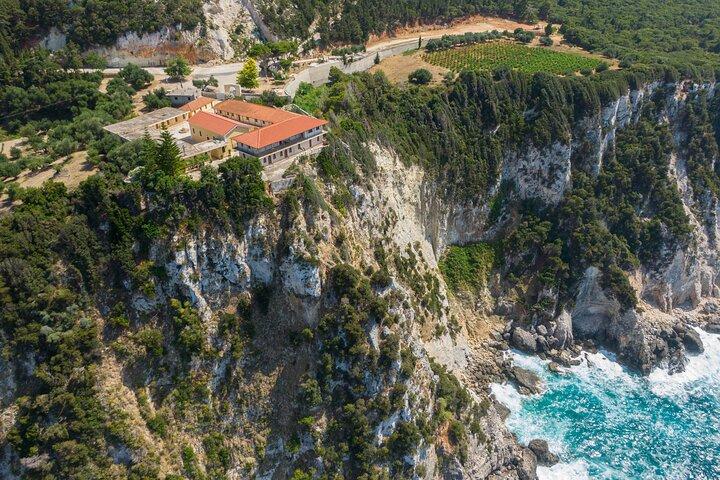 Kefalonia: Lixouri, Myrtos,Melissani & Wine Tasting Full-Day Tour